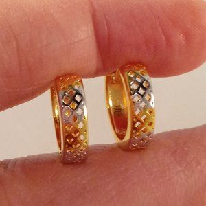 18K Yellow Gold Filled Silver Diamond Shape Carved Hoop Huggie Earrings 14mm